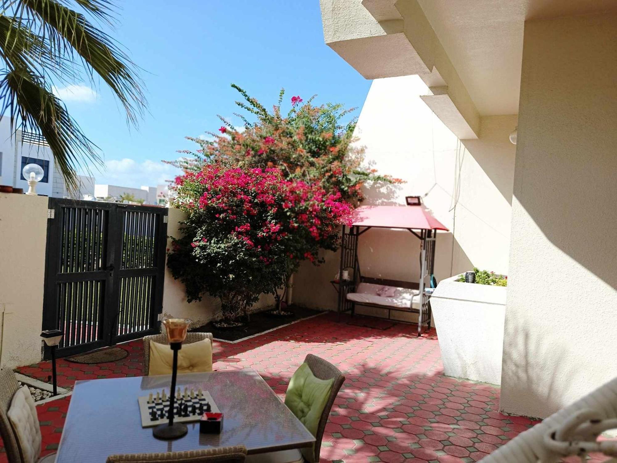 Jumeirah Beach Villa Dubai Exterior photo