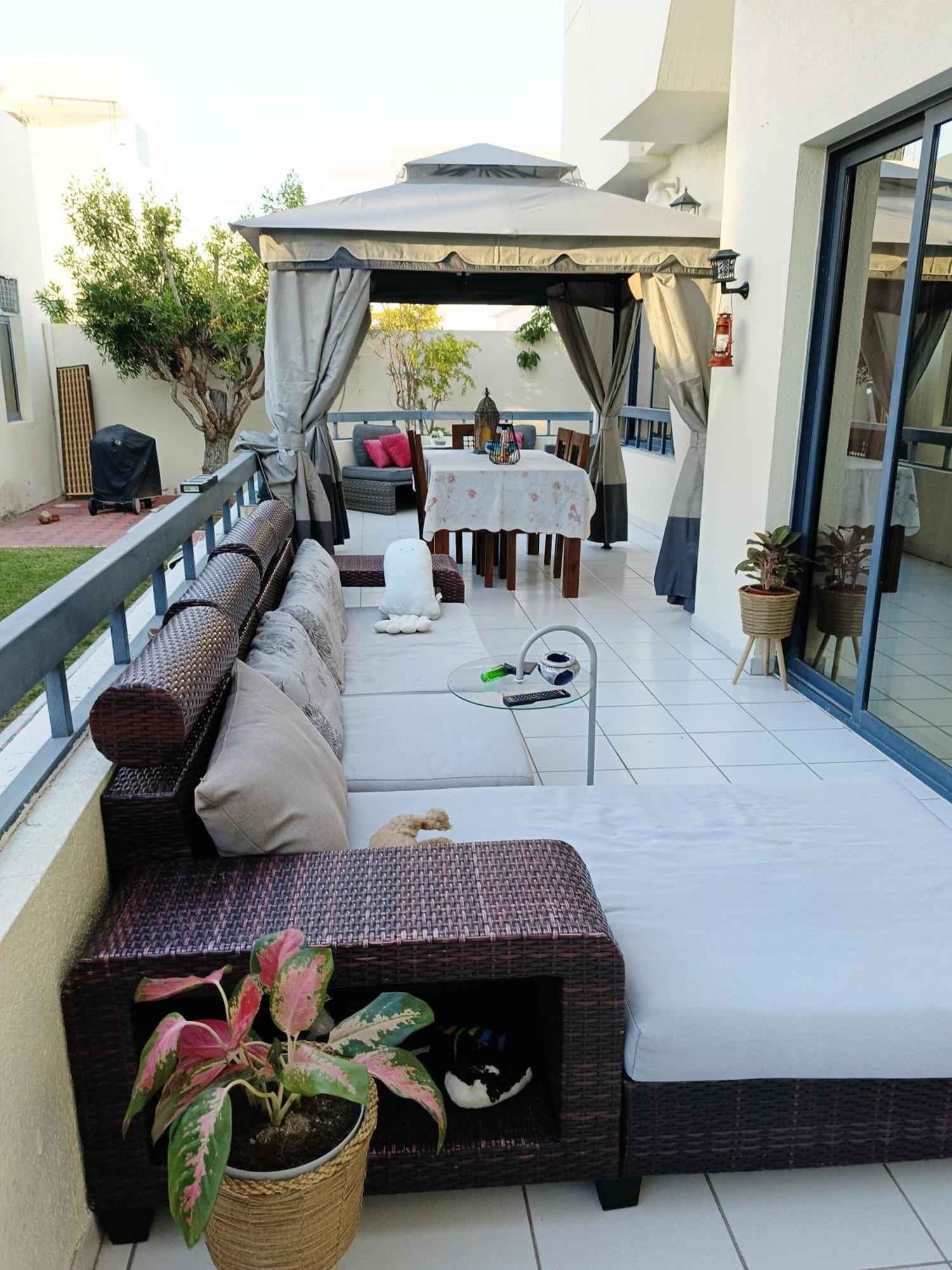 Jumeirah Beach Villa Dubai Exterior photo